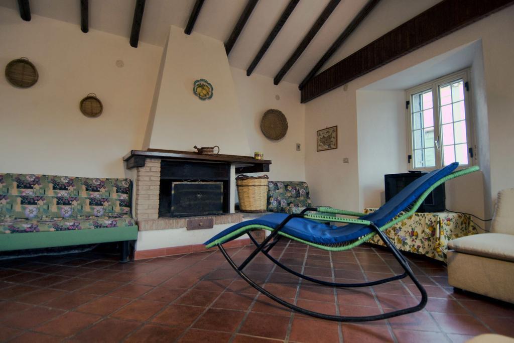 Casa Vacanze Etna Пиедимонте Етнео Стая снимка